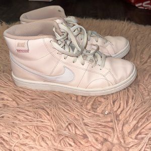 Nike Court Royale 2 Mid Women's Shoes